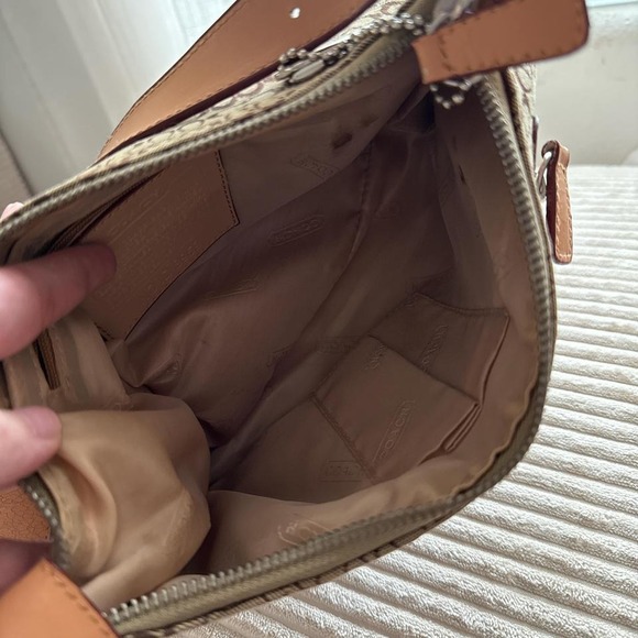 Coach signature demi baguette brown and tan shoulder bag - Picture 5 of 6